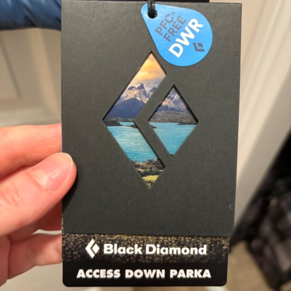 Black Diamond Women's Winter Jacket - Access Down Parka - Azurite / XS - Picture 5 of 9